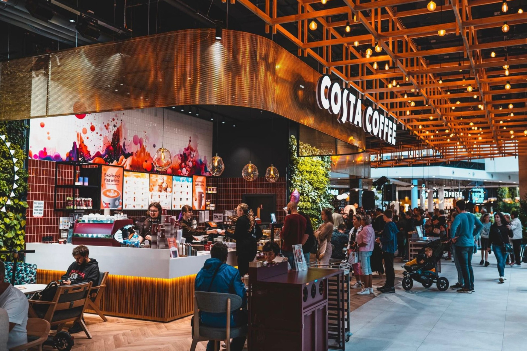 Nový food court v Galerii Šantovka